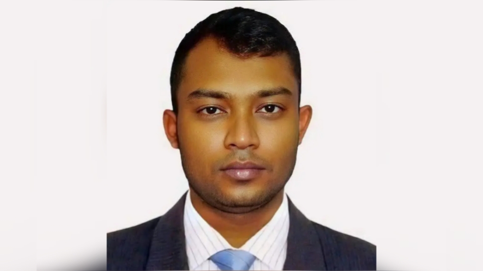 সাংবাদিক পরিচয়ে হয়রানি ও অর্থ আদায়ের অভিযোগ: পুলিশকে ফাঁসাতে গিয়ে মামলায় মোল্লা শাওন