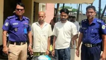 গলাচিপায় ১৩৫ লিটার চোলাই মদ ও গাঁজাসহ পিতা-পুত্র আটক