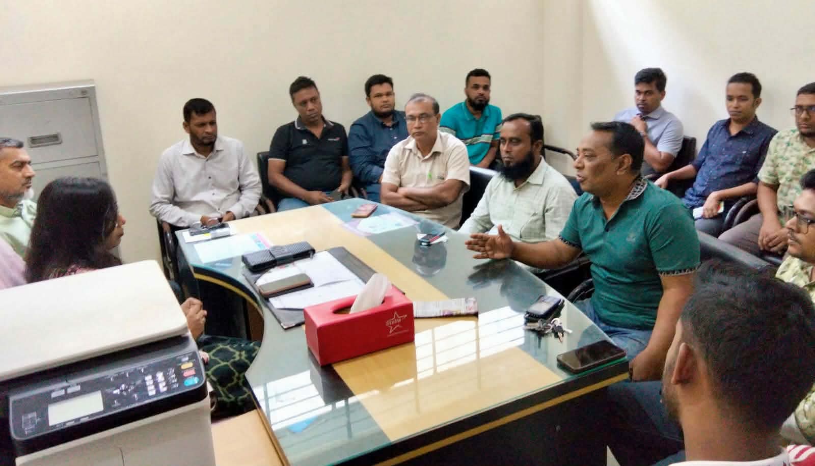 জনদুর্ভোগ ও নাগরিক সেবা নিয়ে উজিরপুরে সাংবাদিক-এসিল্যান্ড মতবিনিময়
